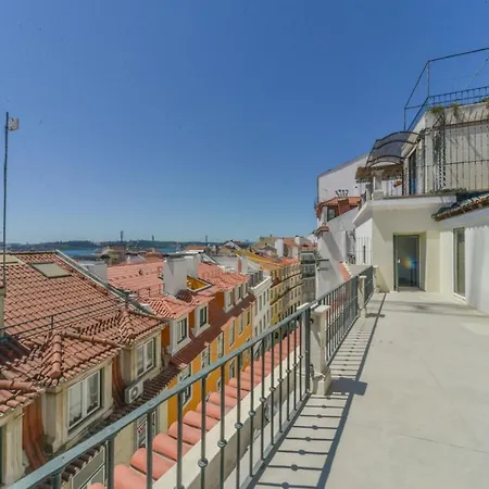Lovelystay - Chiado 3bedroom Secret *