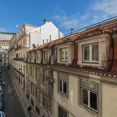 Lovelystay - Chiado 3bedroom Secret