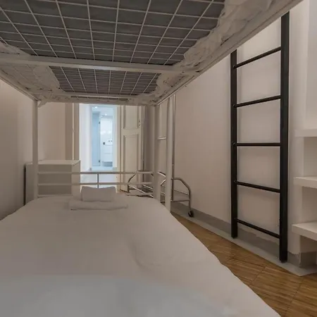 Lovelystay - Chiado 3bedroom Secret Apartment *