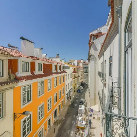 Lovelystay - Chiado 3bedroom Secret Lisbon