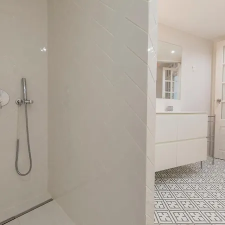 Apartment Lovelystay - Chiado 3bedroom Secret Lisbon